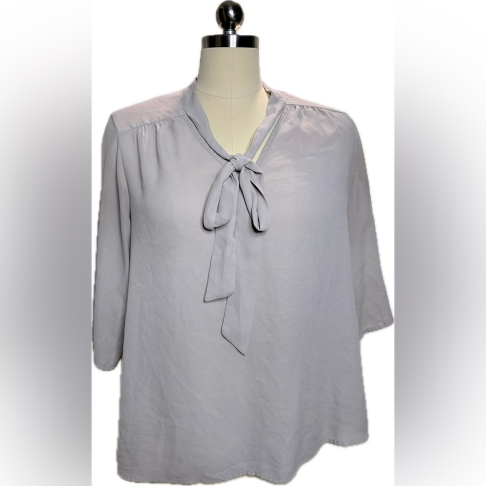 Maurices- Grey bow blouse. Small.